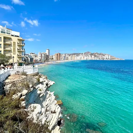 Old Town House Center * 貝尼多姆